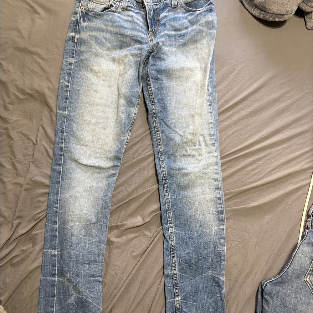 5.Levi's Light Blue Straight Leg Jeans